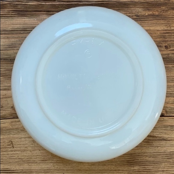 SOLD Rare Vintage Pyrex- Hamilton Beach Large Ribbed Milk Glass Mixing Bowl - Picture 7 of 10